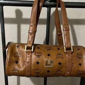 MCM cognac papillon small size
